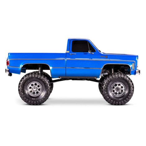 Traxxas TRX-4 1/10 High Trail Edition RC Crawler w/'79 Chevy K10 Truck Body (Blue) w/TQi 2.4GHz Radio Traxxas TRX-4 1/10 High Trail Edition RC Crawler w/'79 Chevy K10 Truck Body (Blue) w/TQi 2.4GHz Radio
